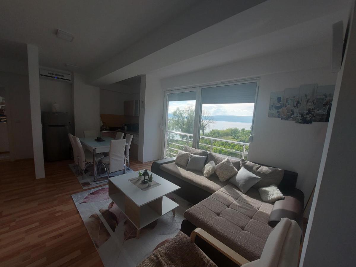 Apartment Ana V-Peshtani Охрид Екстериор снимка